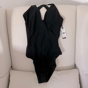 One piece stretchy swimsuit